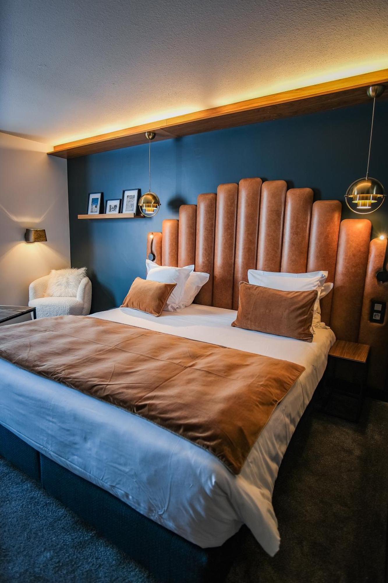 Fahrenheit Seven Hotel