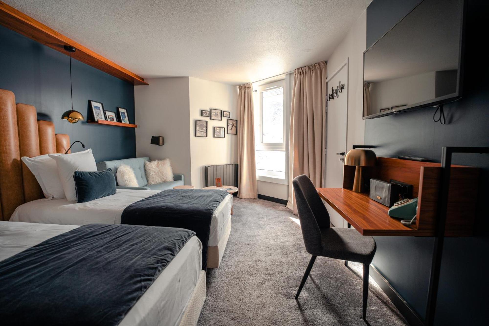 Fahrenheit Seven Hotel 4*